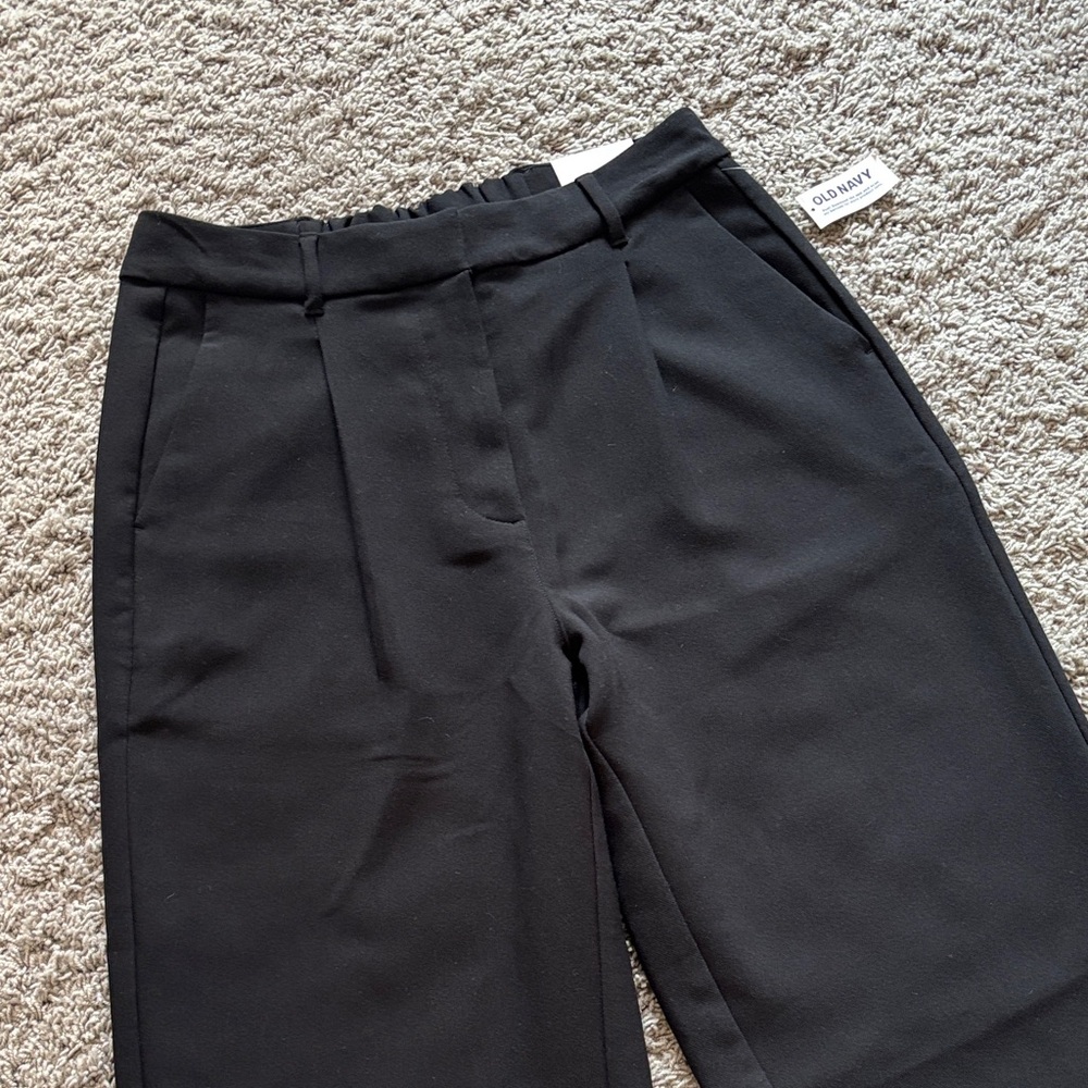Old Navy Extra High Rise Classic Black Pants - Picture 5 of 16